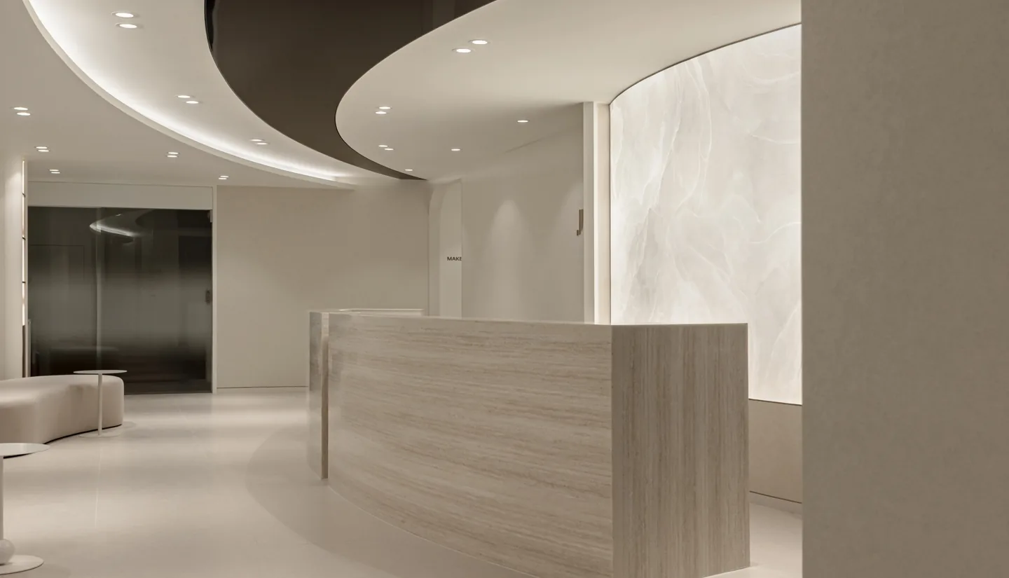 J.URBANTOUCH Lobby